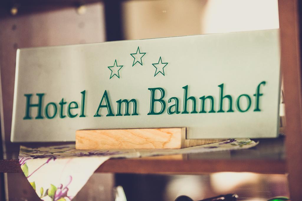 Hotel Am Bahnhof Стендаль Экстерьер фото